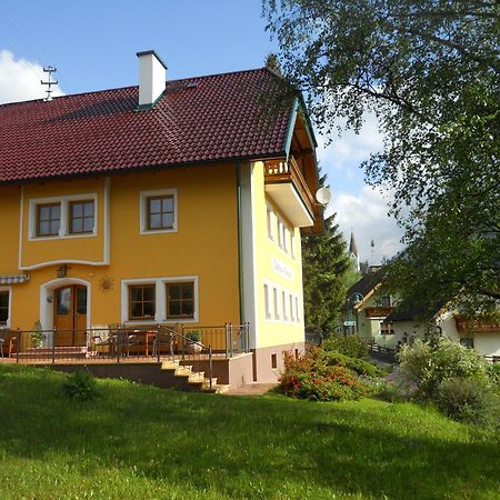 Gaestehaus Macheiner Lessach Oberdorf Exterior photo